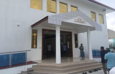 ފަސްޓްލޭޑީގެ މައިންބަފައިންގެ ހަނދާނުގައި ހެދި މިސްކިތް ރައީސް ހުޅުއްވައި ދެއްވައިފި