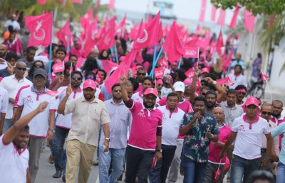 އެހެން ޕާޓީތަކުން ސިޔާސީ ކަންކަމަށް ފިޔާތޮށި ކުލަ ބޭނުން ކުރުން ހުއްޓާލަން ޕީޕީއެމުން ގޮވާލައިފި