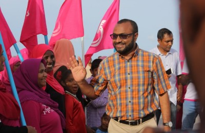 މަޝްރޫތަކުގެ އަގު ރައްޔިތުން ވަޒަން ކުރޭ، ވޯޓު ލިބޭނެ: ޝަހީމް