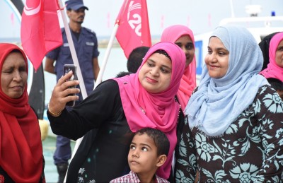 ރައީސް ޔާމީން ހޮވައި ދިނުމަށް އެދިވަޑައިގެން ފަސްޓް ލޭޑީގެ ހާއްސަ ސިޓީފުޅެއް