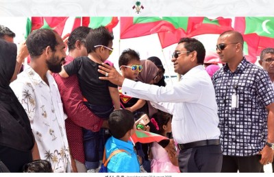 ރައީސް ޔާމީން ނ. އާއި ރ. އަތޮޅަށް