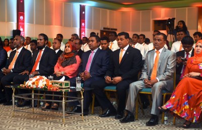 ޑރ. ޖަމީލް، ސިޔާމަށް: "ފެތެމުންދާ އޮޑިން އަވަހަށް ސަލާމަތްތެރިކަން ހޯދާ"!