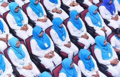 އާ އުސޫލާއެކު ނަރުހުންނަށް ލިބޭ އާމްދަނީ ވީ ކުޑަ، މަސައްކަތްވީ ބުރަ!