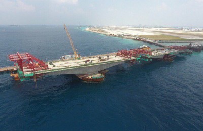 ބުރާސްފަތި ދުވަހު ބްރިޖު ހުޅުވަނީ