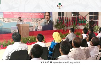 އިދިކޮޅު ލީޑަރުން ތިބީ ފުޅިއެއްގެ ތެރޭގައި، މަތި ނެގެން އޮތީ ނަޝީދަށް އެކަނި: ރައީސް ޔާމީން