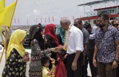 އިތުރަށް ލޯން ނަގާނެ ކަމެއް ނެތް، ޒިންމާ ނަގަން ޖެހޭނީ ރައީސް ޔާމީން: އިބޫ