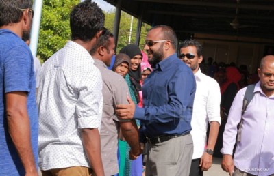 ޑރ. ޝަހީމް ހދ. އާއި ށ. އަތޮޅުގެ ކެމްޕެއިނަށް ފުރާވަޑައިގެންފި