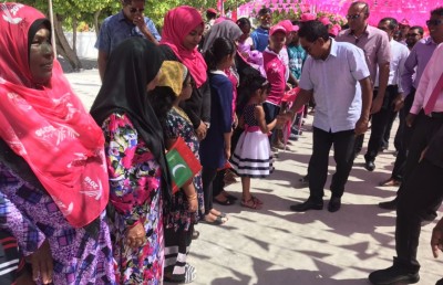 ކެމްޕެއިނަށް ރައީސް، ވ. އަތޮޅަށް ކުރައްވާ ދަތުރެއް ފައްޓަވައިފި