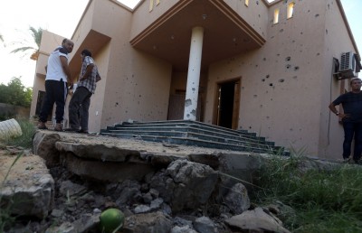 ލީބިއާގެ ޖަލެއް ފަޅާލައި 400 ގައިދީން ފިލައިފި