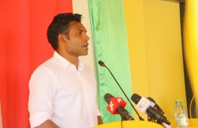 ވަޒީފާގެ ޔަގީންކަން ހޯދަން މިއީ ރަނުގެ ފުރުސަތެއް، އޭގެ ބޭނުން ހިފާ: ފައިސަލް