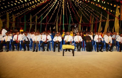 ސަރުކާރާ ދެކޮޅުވީ، ގާނޫނީ އިމުން ބޭރުވުމުން: ފަޒާދު