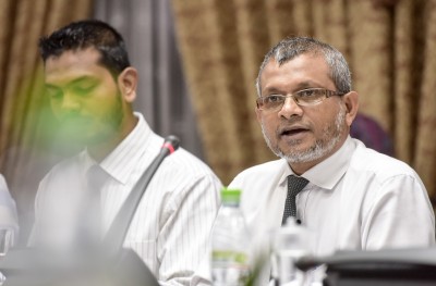 ކެންޑިޑޭޓުންނަށް ވަގުތު ދޭ ގޮތުގެ މައުލޫމާތު އާންމު ކުރަން ދެ ބްރޯޑްކާސްޓަރަކަށް އަންގައިފި