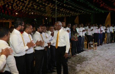 އީޔޫ އަށް ފާޑުކިޔައިގެން ފަރުޖެއްސޭކަށް ނެތް، ޑިކްޓޭޓަރުންނާ ދުނިޔެ ދެކޮޅު: އިބޫ