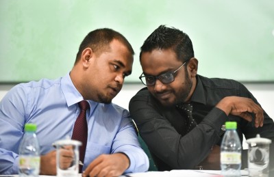ވޯޓާސް ލިސްޓުގައި ޕީޕީއެމާއި އިދިކޮޅު ފަރާތްތަކުން ސޮއިކޮށްފި