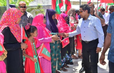 ގިނަ މަޝްރޫއުތަކެއްގެ ނިމުން ފާހަގަކުރަން ރައީސް ޔާމީން ތިނަދު އަށް