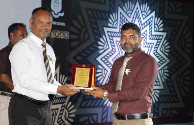 މާފުށީ ސްކޫލުގެ އެންމެ މޮޅު ދަރިވަރަކަށް އަލްތާފު ހޮވައިފި