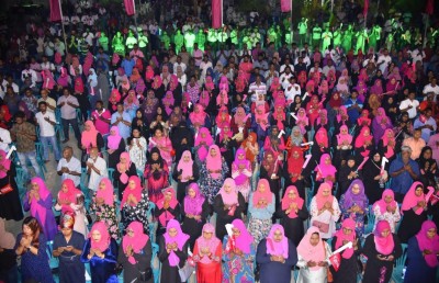 ޕީޕީއެމުން ބުނަނީ 30،000 ކަމަށް، އިދިކޮޅަށް ފެނުނީ 3،000 މީހުން!