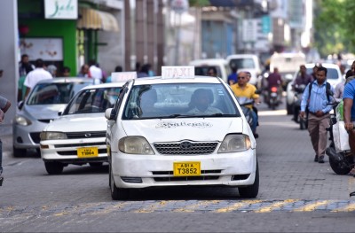 މާލެއިން ހުޅުލެއަށް ޓެކްސީ ދަތުރެއް 100ރ. އަށް، ރަސްމީ އަގެއް ކަނޑައެއް ނާޅާ