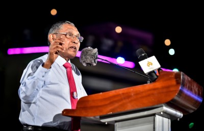 ރައީސް ޔާމީންގެ ބަހުގެ ހަމަލާ މައުމޫންގެ އަރިސް ބައެެއް ބޭފުޅުންނަށް: ތިއީ ފުކެއް ބޮޑުވަރު!