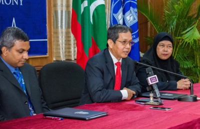 އެމްއެންޔޫ މެޑިސިން ސްކޫލުގައި މެލޭޝިޔާ ގައުމީ ޔުނިވާސިޓީގެ ސިލަބަހަށް ކިޔަވައިދޭން ފަށަނީ