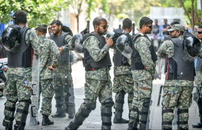 ގައުމުގެ މަސްލަހަތު ދިފާއު ކުރުމުގައި ސިފައިން ދެމިތިބޭނެ: އިދިކޮޅު މެނިފެސްޓޯ