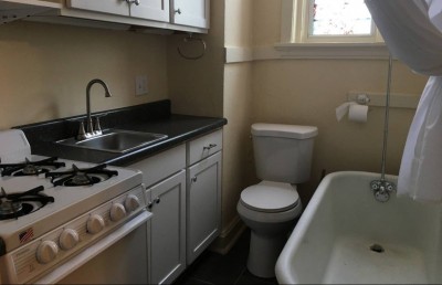 އެޕާޓްމަންޓެއްގެ ފާޚާނާ ބަދިގޭގައި!