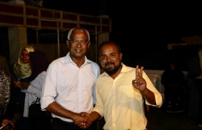 ހުޅުމާލޭ ރެހެންދި ސްކޫލްގެ ގިނަ އަދަދެއްގެ ޓީޗަރުންނާއި މުވައްޒަފުންގެ ތާއީދު އިބޫއަށް