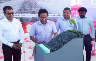ހިތަދު އާއި މީދޫ ވެސް ބްރިޖަކުން ގުޅާލާނަން: ރައީސް ޔާމީން