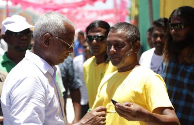 އިބޫގެ ސޮއި ބޭނުންވެފައި ތިބި އެތައް ބައެއް!