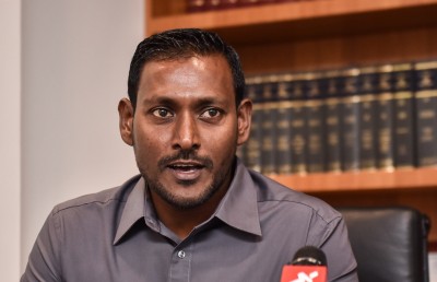 ޝަމީމް ތިން މަހަށް ސަސްޕެންޑްކޮށްފި
