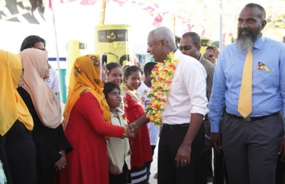 އިބޫގެ އުފަން ރަށުން ލޯތްބާއި ކުލުނުގެ އެއް ގަޑިއިރު