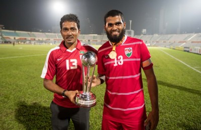 އަކްރަމް އޭނާގެ ބޭބެގެ މަގާމަށް: ބޮޑު ފަހުރެއް!