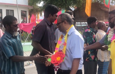 ކޮލަމާފުށިން ހައްޔަރުކުރި މީހުންގެ ވަކީލުންގެ ޓީމަށް ވިލިނގިލިން ހޫނު މަރުހަބާއެއް