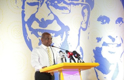 ރައީސް އުޅުއްވަނީ ރައްޔިތުން ހުސްބުޅީގައި ބާނަން: ޝާހިދު