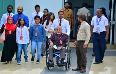 އަހުސަންގެ ތާރީހީ ދަތުރު: މަންމަ އާއި ބައްޕަގެ ލޮލުން ކަރުނަ!