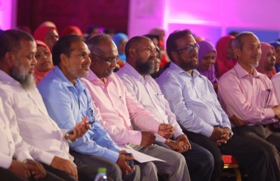 ރައީސް ޔާމީންގެ ވަށައިގެން ވަނީ އިސްލާމީ ގައުމުތައް: ޑރ. ޝަހީމް