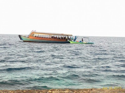 މަޑުއްވަރީ ފަޅުފުރިގެން ފަޅު ބޭރުން ޑިންގީ އަށް މީހުން ބާލަން ޖެހޭތީ ކަންބޮޑުވުންފާޅުކޮށްފި