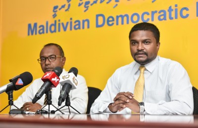 ތެލާ ބެހޭ ރިޕޯޓުގެ މައްސަލައިގައި ހަސަނާއި އަނަސް ފުލުހަށް