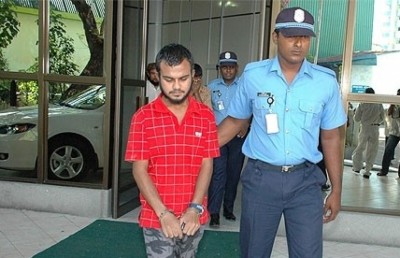 މައުމޫނަށް ހަމަލާދިން މުރުޝިދުގެ އަދަބު ލުއިކޮށް ދިނުމަށް މައުމޫންގެ އިއުތިރާޒެއް ނެތް