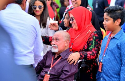 އަހުސަންގެ ތާރީހީ ދަތުރު: މަންމަ އާއި ބައްޕަގެ ލޮލުން ކަރުނަ!