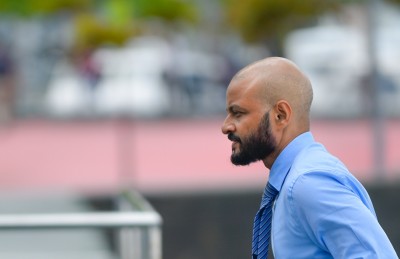 ފާރިސް މަޖިލީހަށް ހާޒިރު ނުކުރި މައްސަލާގައި ފިޔަވަޅު އެޅުމުގެ އަމުރަކަށް އެދި ކޯޓަށް