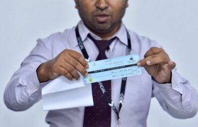 ވޯޓު ކަރުދާސް ނުދައްކާ ގުނަން އުޅޭ ކަމަށް އިބޫ ތުހުމަތު ކުރައްވައިފި
