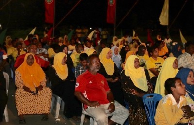 މަޖިލިހުން ފާސްކުރާ ކަންކަމަށް އަލުން ވޯޓަށް އެހުމުގެ ބާރު ރައްޔިތުންނަށް ދޭނަން: އިބޫ