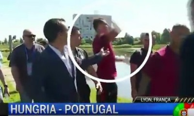 ނޫސްވެރިޔަކު ސުވާލު ކުރަން ދިއްކުރި މައިކް، ރޮނަލްޑޯ ހޫރާލައިފި