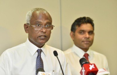 އިންތިޒާރު މި ކުރަނީ ރައީސް ޔާމީންގެ ފޯނު ކޯލަކަށް: އިބޫ