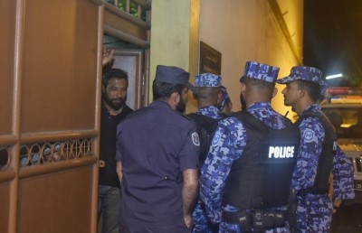 ސިޔާސީ އިދިކޮޅު ބޭފުޅުން މިނިވަންކުރުން: މަހްލޫފް ވެސް ދޫކޮށްލައިފި