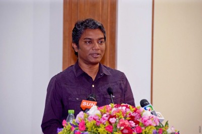 ސީއެންއެމް ހުއްޓާލީ ނުފޫޒެއް އޮވެގެނެއް ނޫން، އެވިޔަފާރި ނުކުރަންވެގެން: ޖަނާ