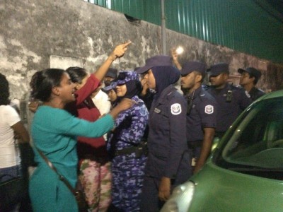 ސުޕްރީމް ކޯޓު ކައިރީގައި ހަމަނުޖެހުން، ދެ މީހަކު ހައްޔަރުކޮށްފި