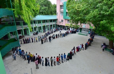 ވޯޓު ކިޔޫގައި އެތައް އިރެއް، އެކަމަކު އުފަލުން!