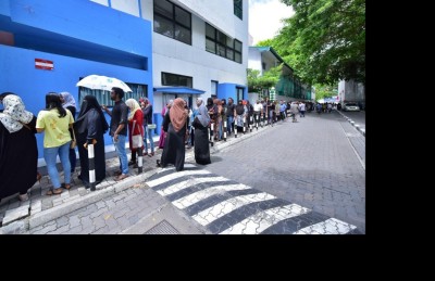 ވޯޓު ކިޔޫގައި އެތައް އިރެއް، އެކަމަކު އުފަލުން!
